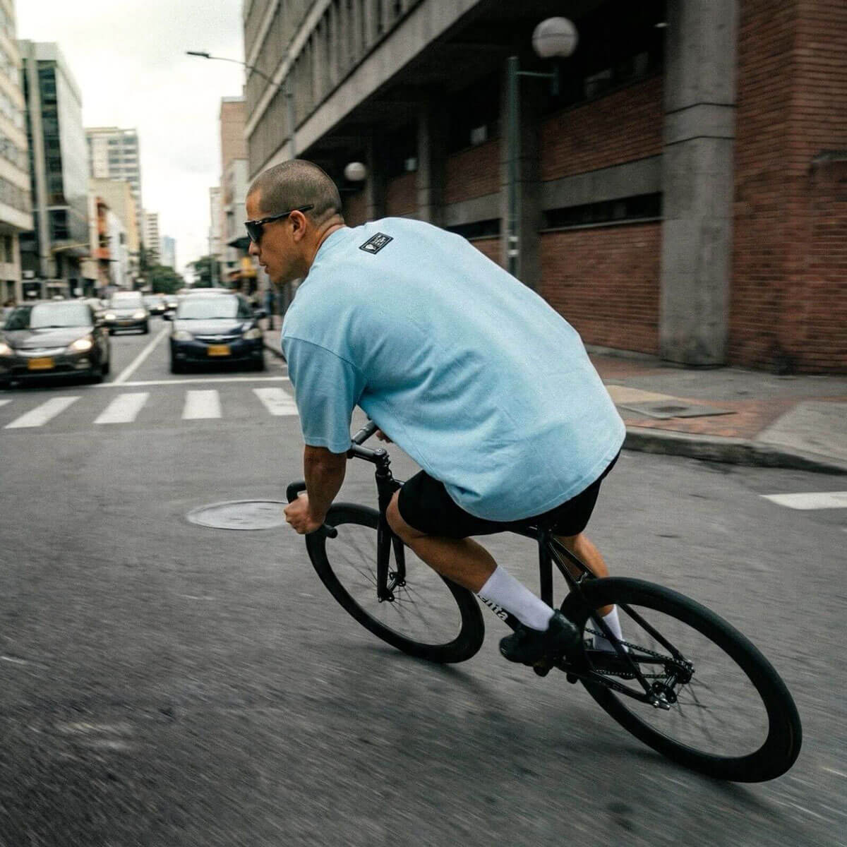 CAMISETA ELEMENTAL MANGA CORTA COLOR AZUL CLARO