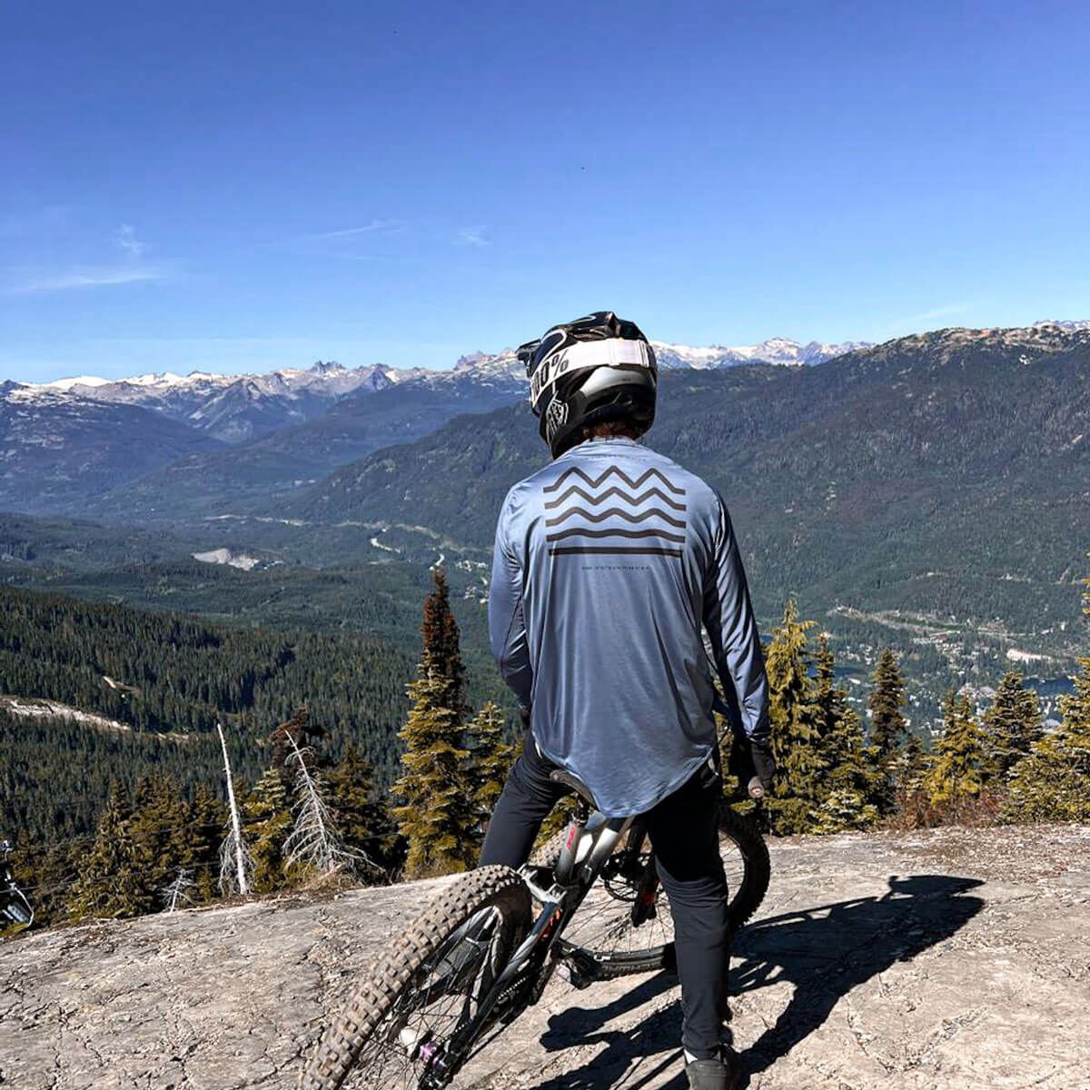 WATER AND MOUNTAIN JERSEY LONG SLEEVE PETROLEUM BLUE 